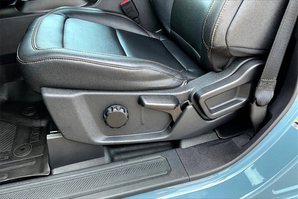 Used 2023 Ford Bronco Badlands image 38