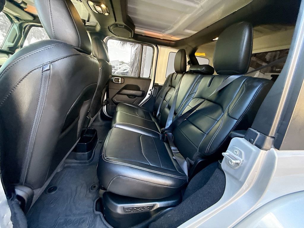 Used 2023 Jeep Wrangler Unlimited Sahara w/ Cold Weather Group image 27