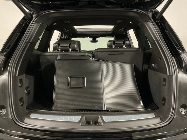 Used 2024 Cadillac XT6 Sport w/ Technology Package AWD/4WD image 32