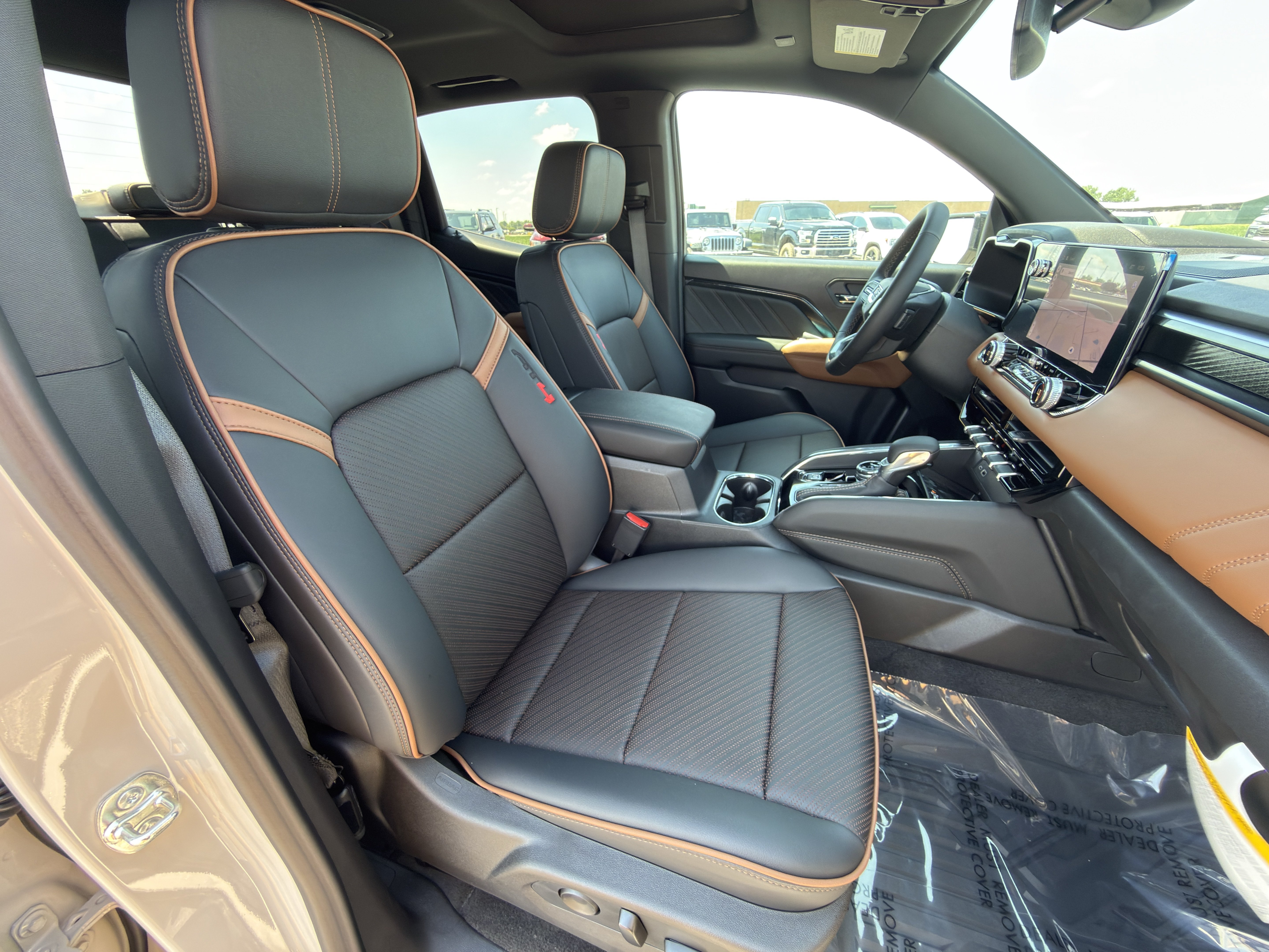 New 2026 GMC Canyon AT4 w/ Technology Plus Package AWD/4WD image 15