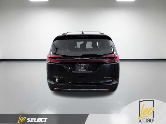 Used 2022 Chrysler Pacifica Limited FWD image 6