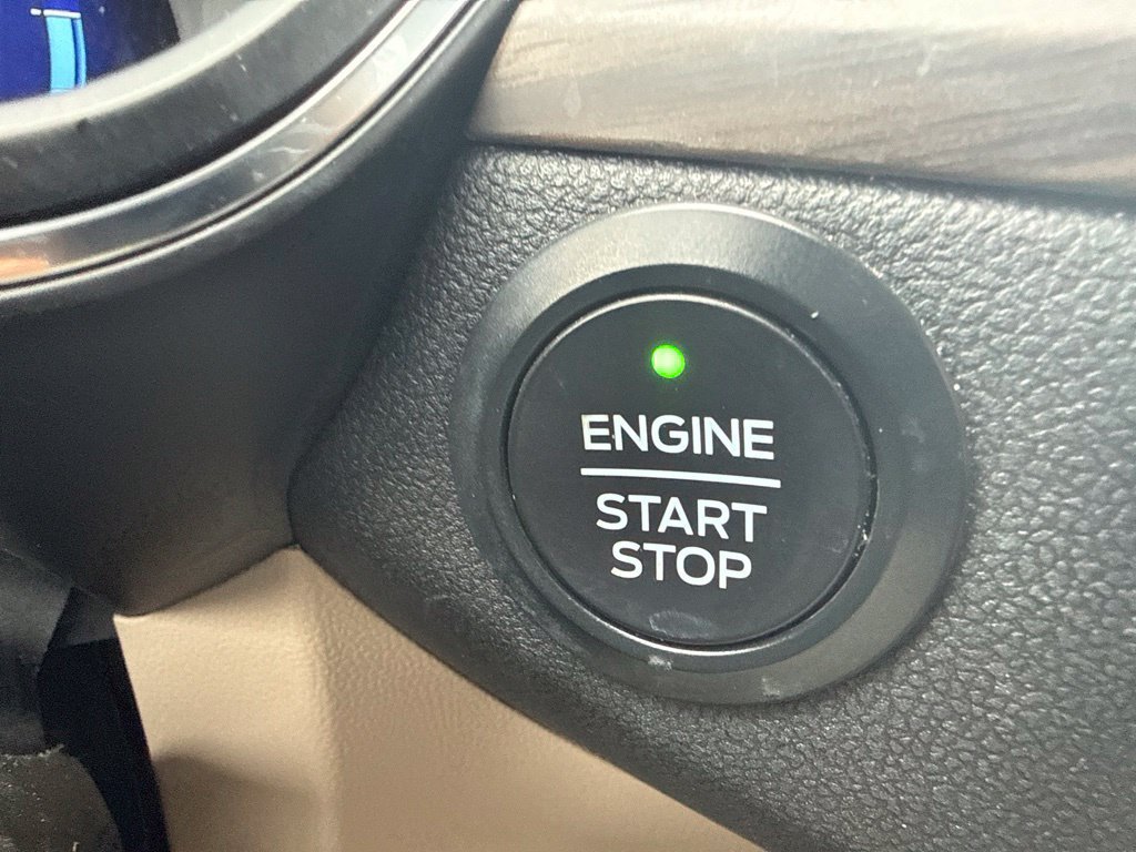 Used 2020 Ford Escape Titanium AWD/4WD image 33