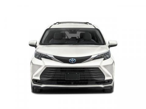 New 2026 Toyota Sienna LE FWD image 7