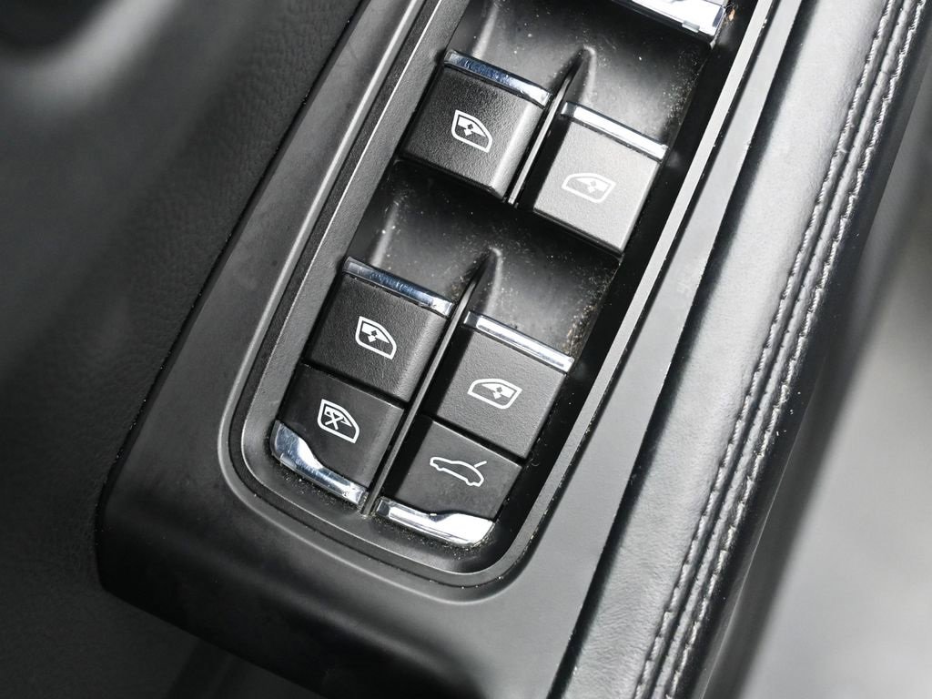 Used 2018 Porsche Macan GTS image 13