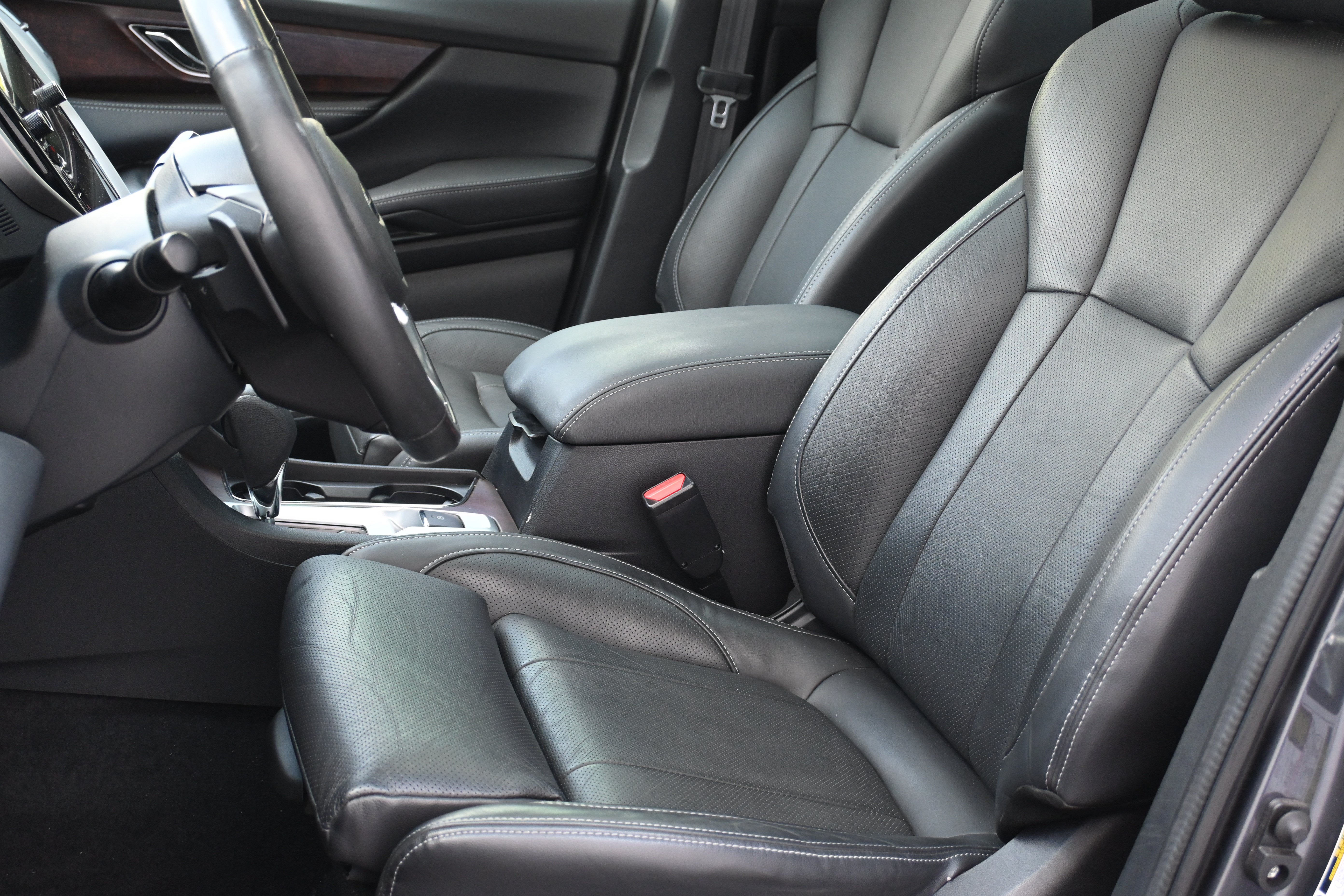 Used 2023 Subaru Ascent Touring AWD/4WD image 16