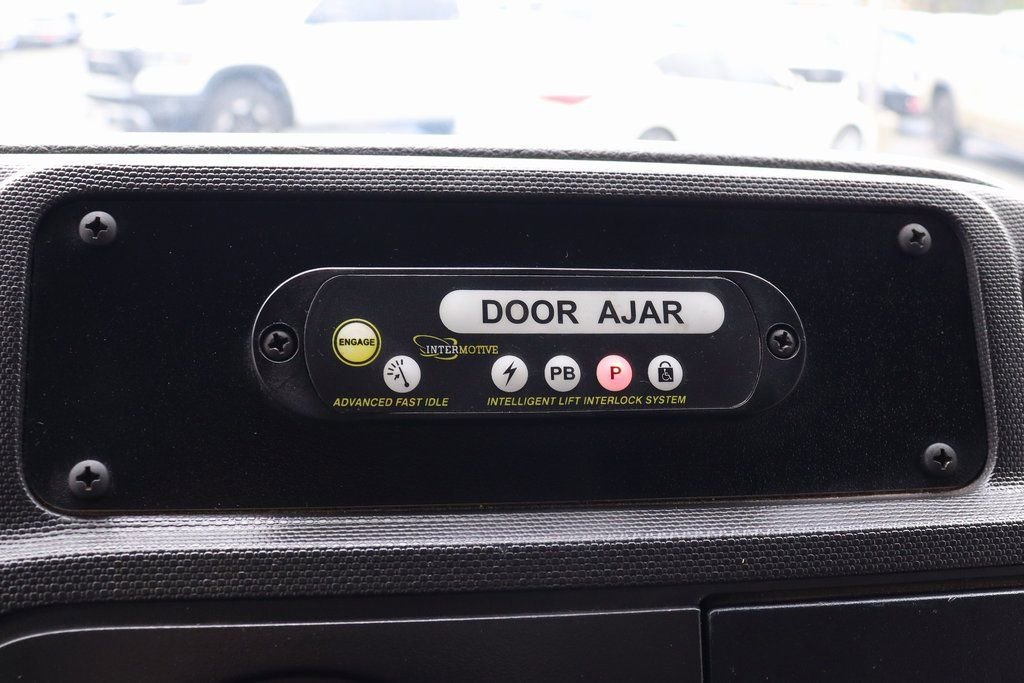 Used 2015 Ford E-450 and Econoline 450 Super Duty w/ Shuttle Bus Prep Package image 28