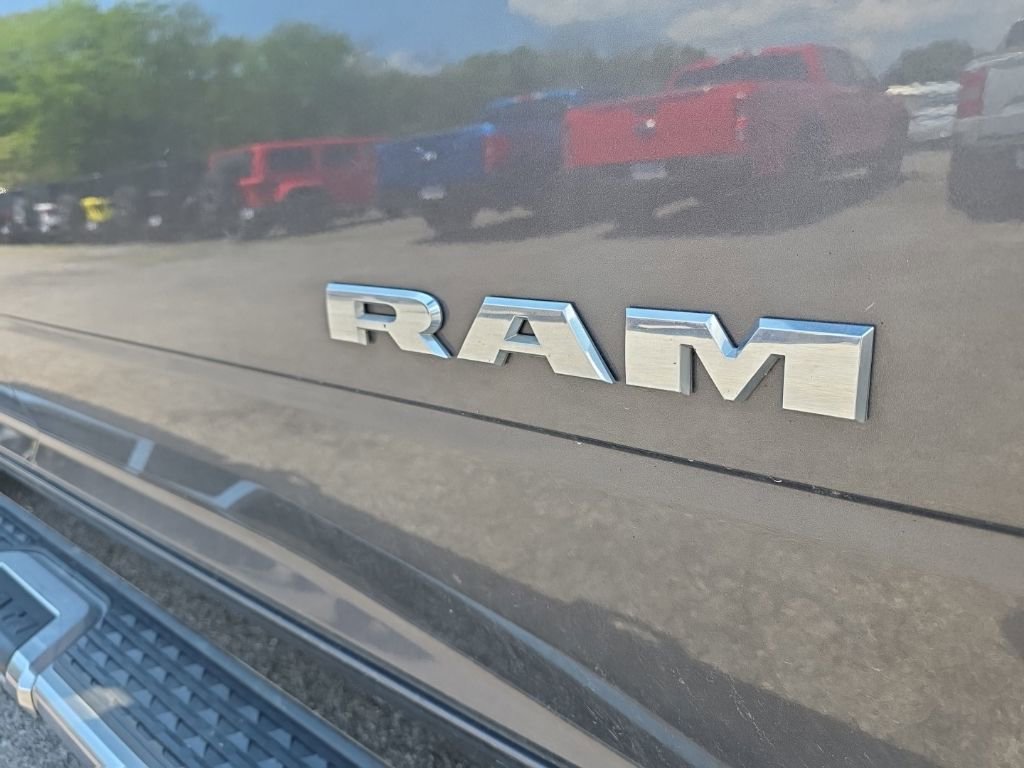 Used 2024 RAM 2500 Big Horn AWD/4WD image 32