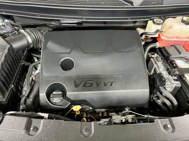 Used 2019 Chevrolet Traverse LT w/ LPO, Blackout Package FWD image 34