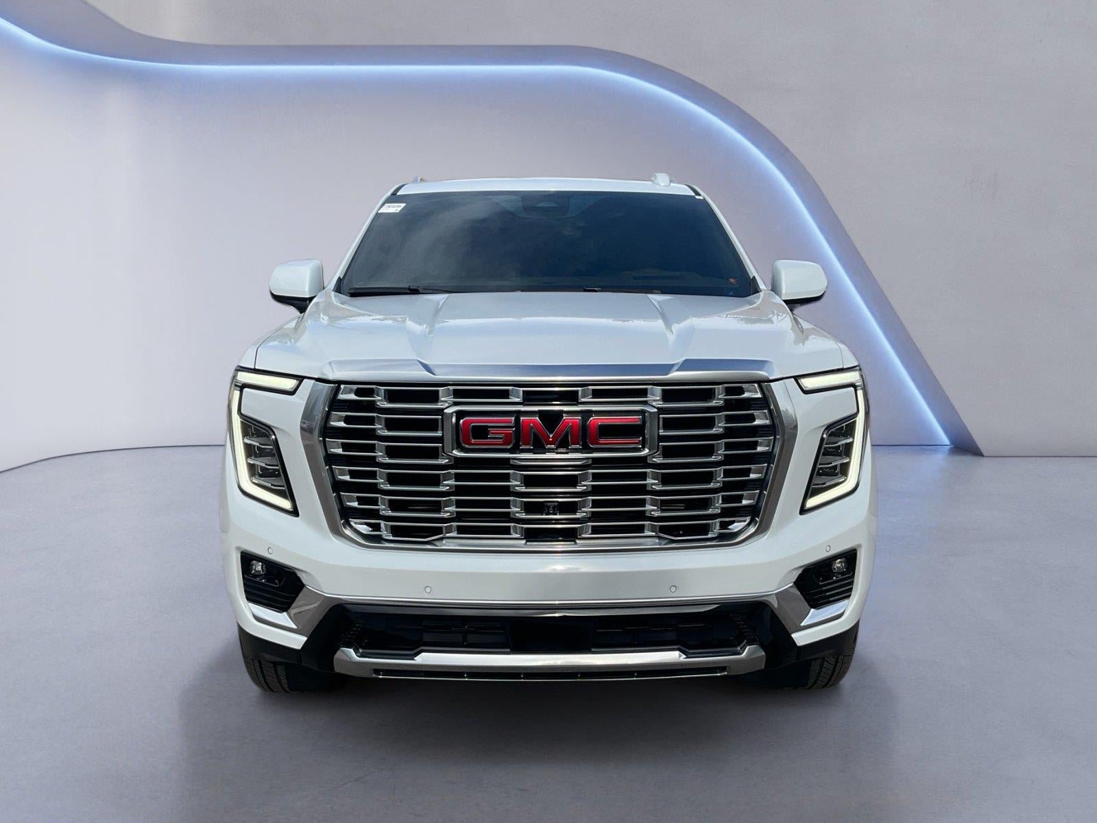 Used 2026 GMC Yukon Denali w/ Denali Reserve Package AWD/4WD image 8