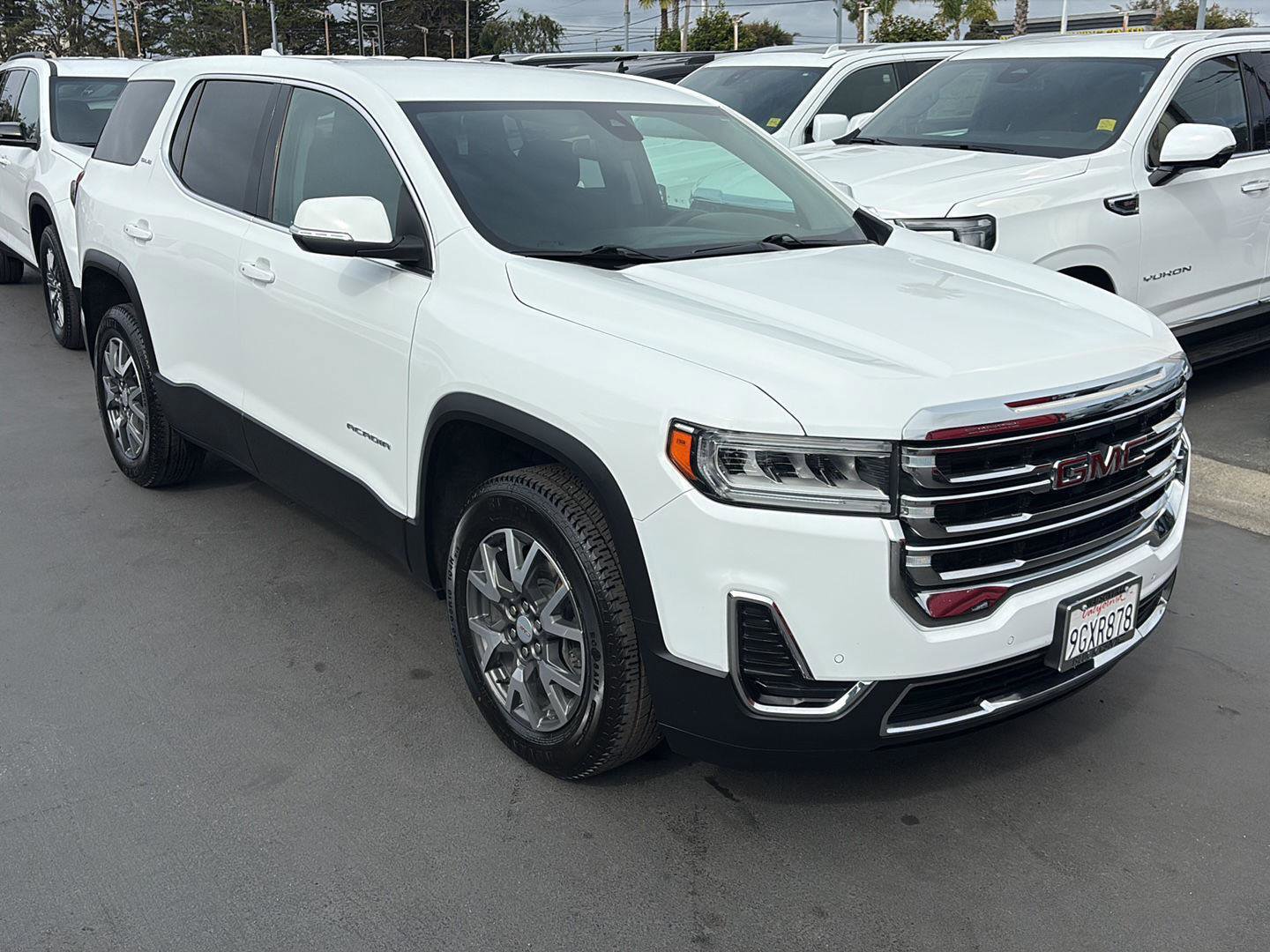 Used 2023 GMC Acadia SLE