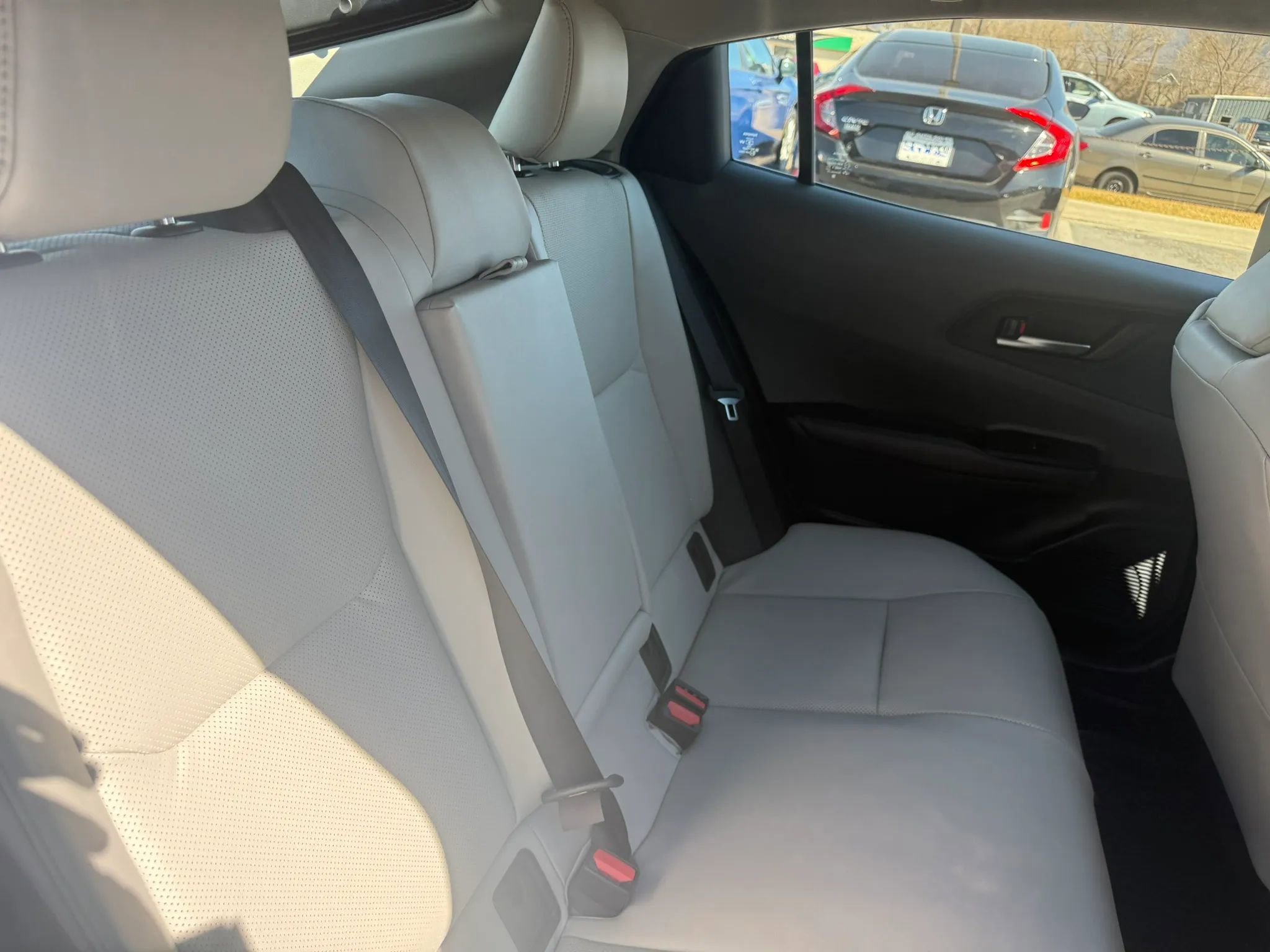 Used 2024 Toyota Prius Limited w/ Limited Premium Package image 22