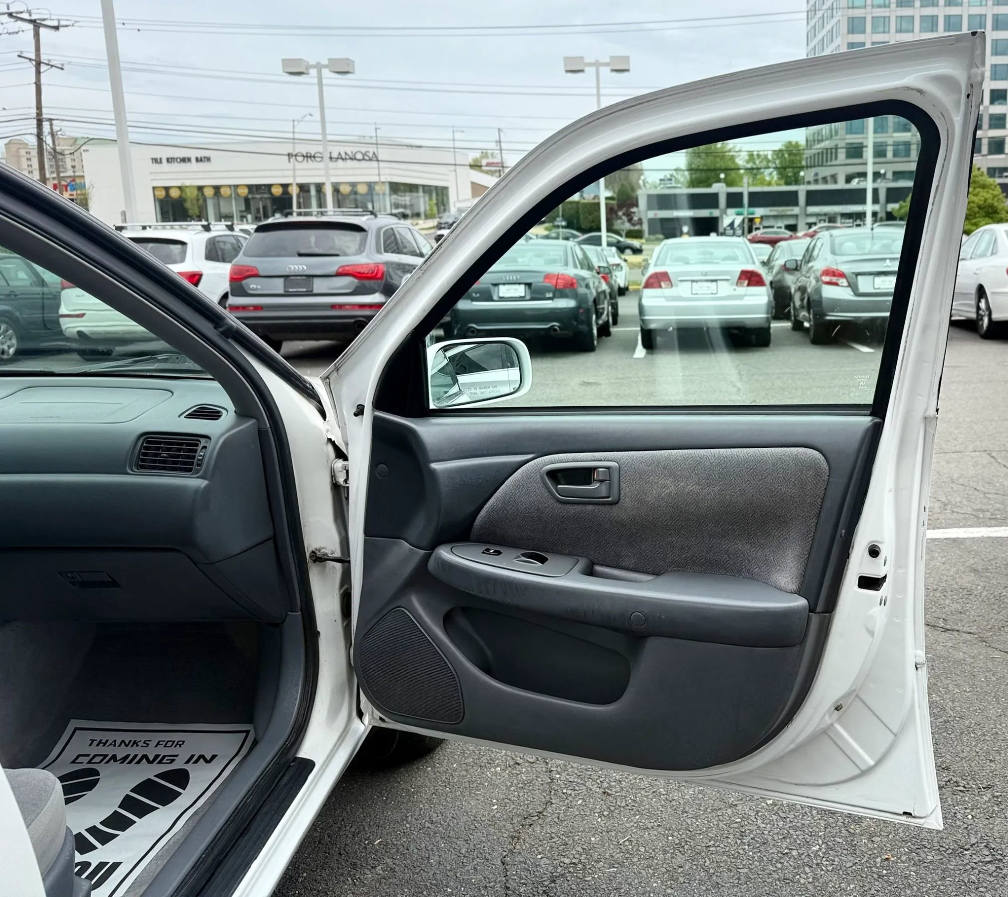Used 2001 Toyota Camry CE FWD image 25
