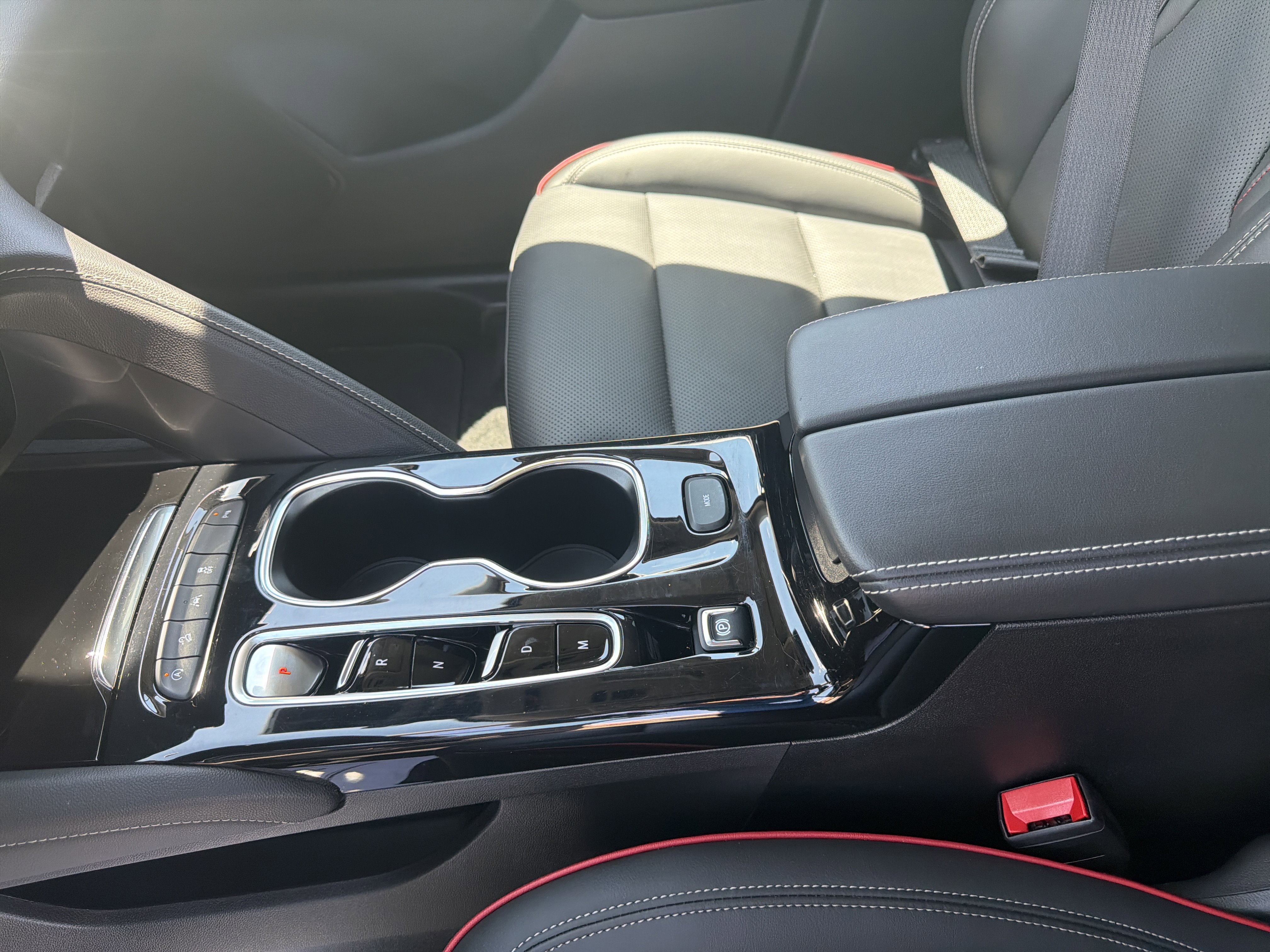 Used 2023 Buick Envision Essence w/ Sport Touring Package AWD/4WD image 47