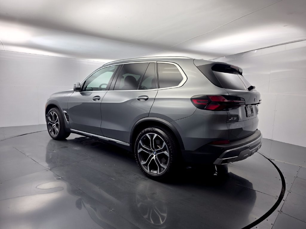 Certified 2025 BMW X5 sDrive40i w/ Premium Package RWD image 4