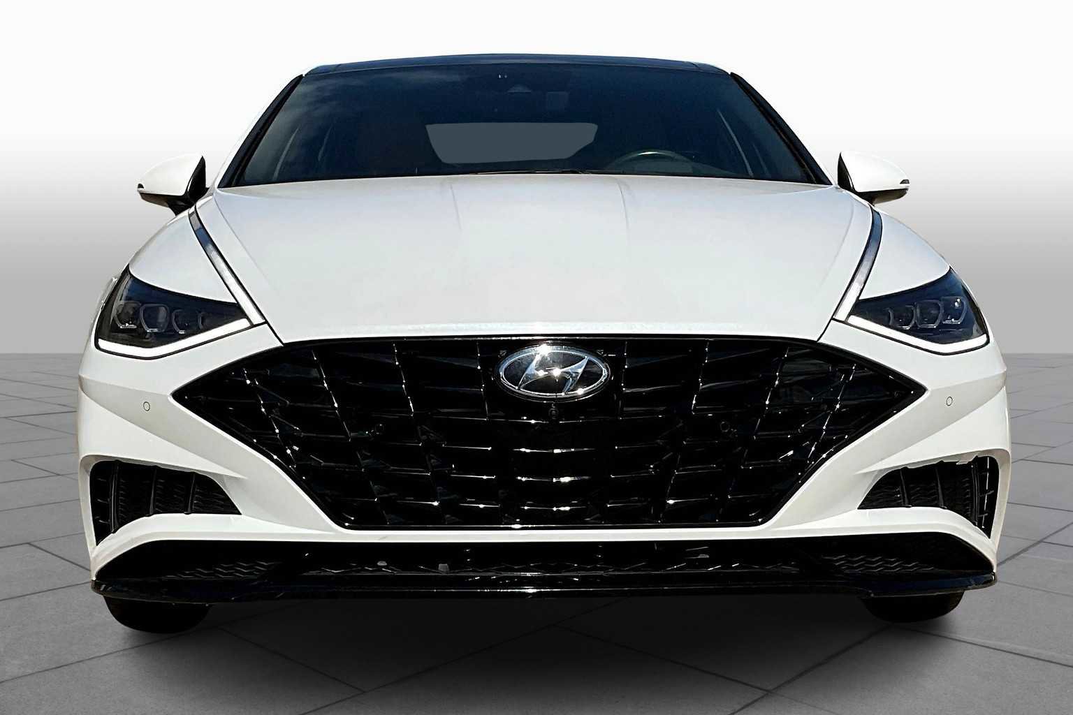 Used 2021 Hyundai Sonata Limited image 3