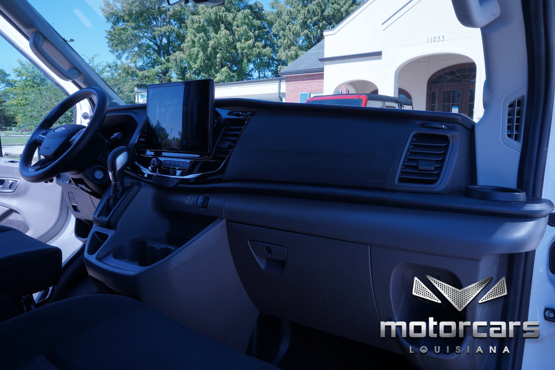 Used 2023 Ford Transit 350 XLT image 27