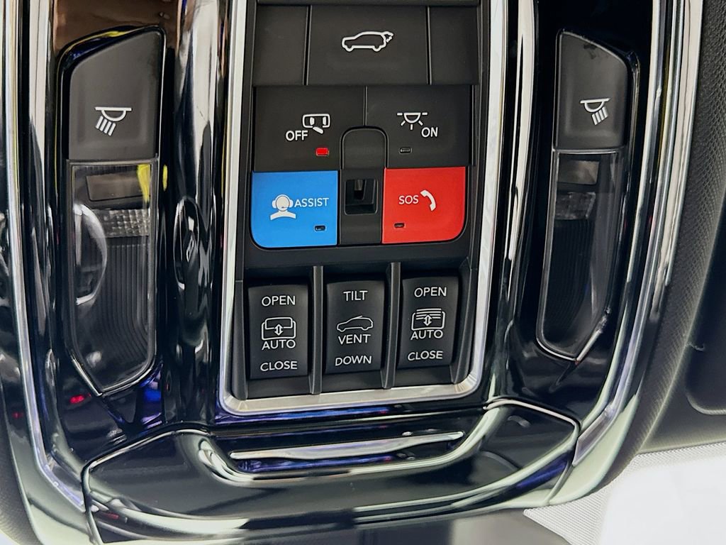 Used 2022 Jeep Grand Cherokee Overland w/ MOPAR Finishing Package AWD/4WD image 19