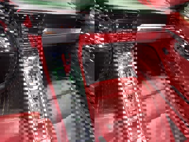 Used 2014 Porsche 911 Carrera 4S image 7