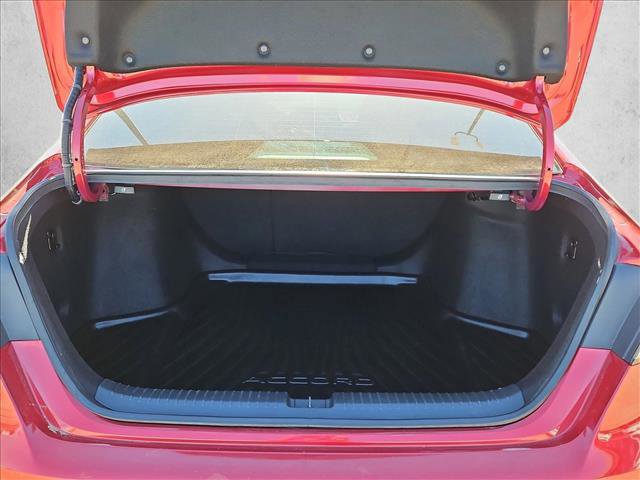 Used 2023 Honda Accord Touring image 6