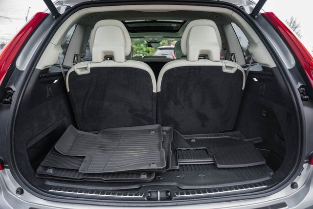 Certified 2023 Volvo XC90 B6 Ultimate w/ Protection Package Premier image 10