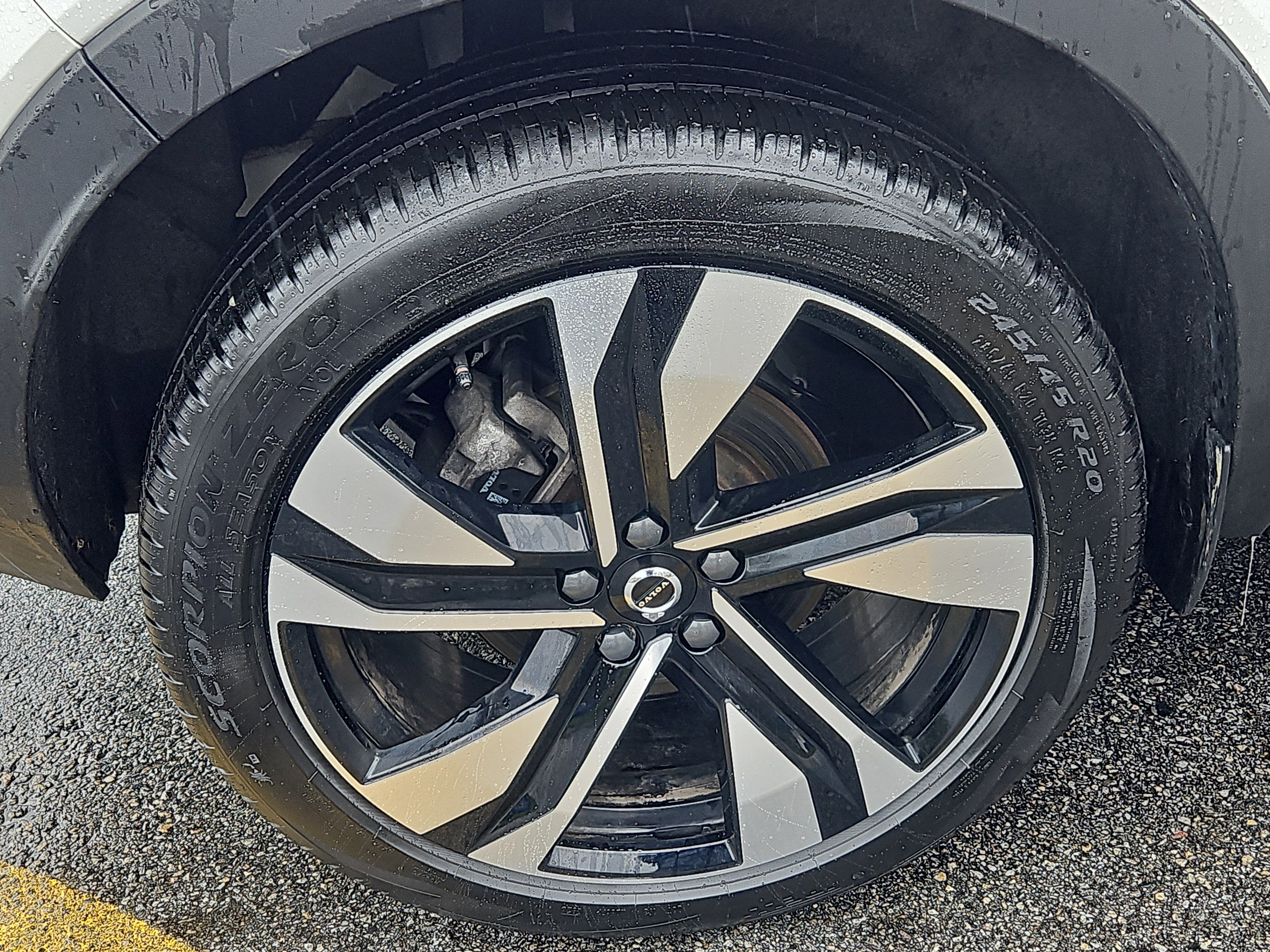 Used 2025 Volvo XC40 B5 Ultra w/ Protection Package Premier AWD/4WD image 31
