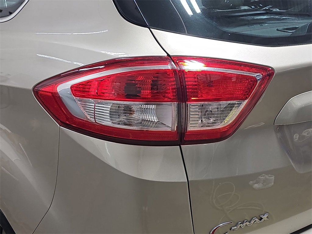 Used 2017 Ford C-MAX Titanium w/ Equipment Group 301A image 30