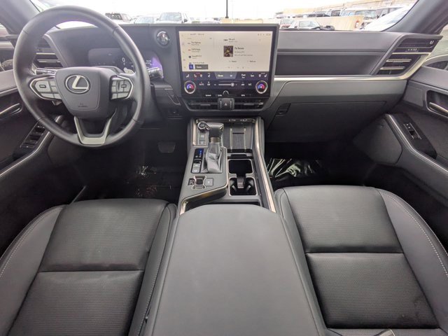 Used 2024 Lexus GX 550 image 13