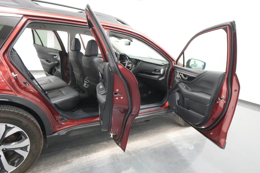 Used 2020 Subaru Outback Limited w/ Popular Package #2 AWD/4WD image 30