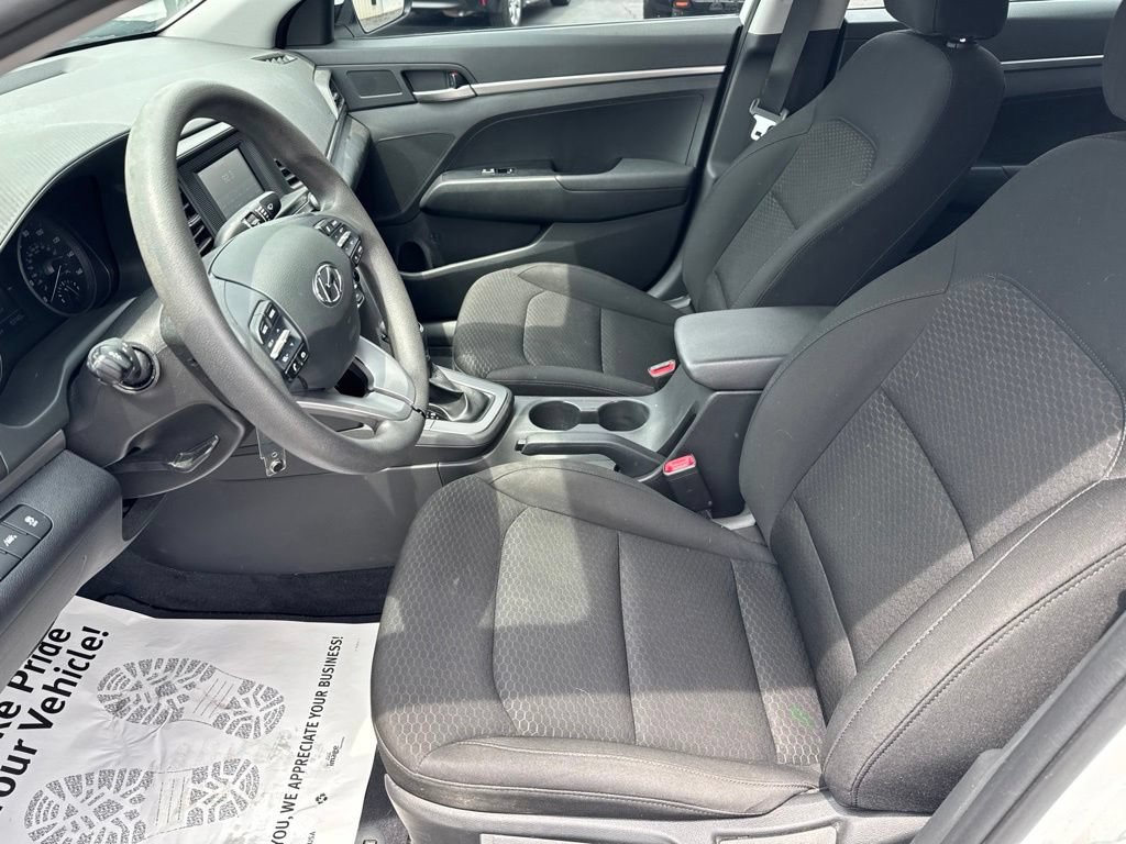Used 2020 Hyundai Elantra SE w/ Cargo Package (C1) FWD image 25
