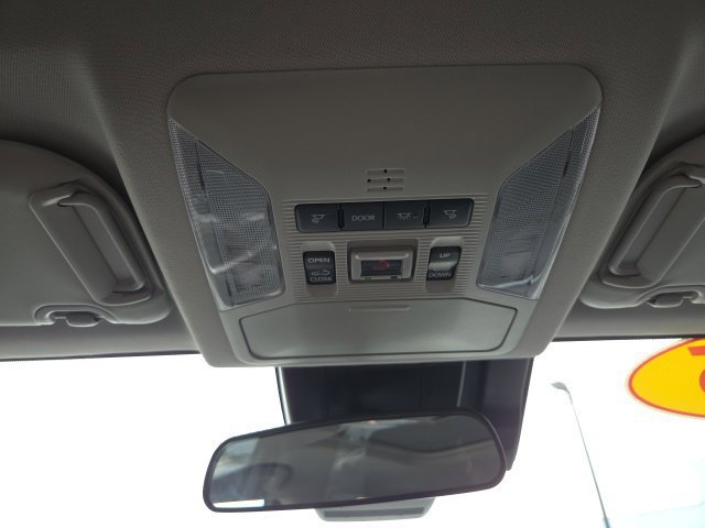 Used 2025 Toyota RAV4 XLE Premium w/ Weather Package AWD/4WD image 20