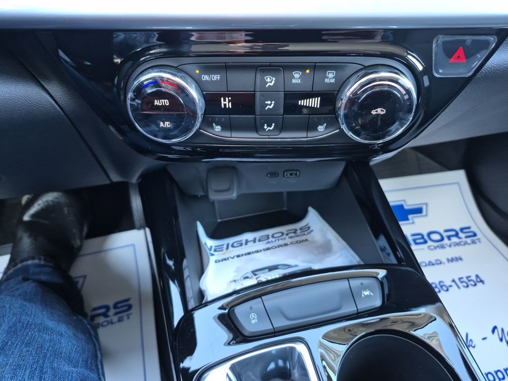 New 2026 Chevrolet Trax LT w/ Midnight Edition image 18