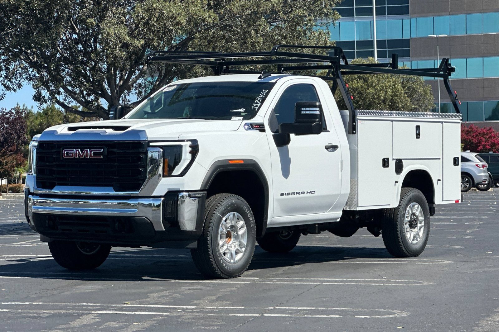 New 2026 GMC Sierra 2500 Pro w/ Convenience Package RWD image 8