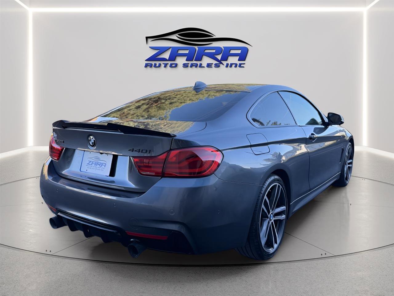 Used 2019 BMW 440i xDrive Coupe w/ M Sport Package image 6