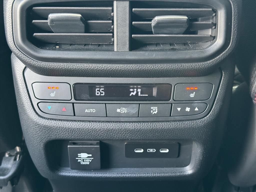 Used 2025 Honda Passport Black Edition image 13