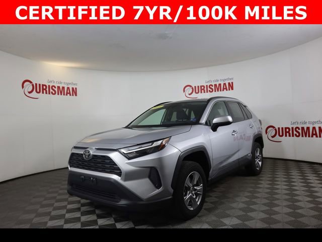 Used 2025 Toyota RAV4 XLE image 4