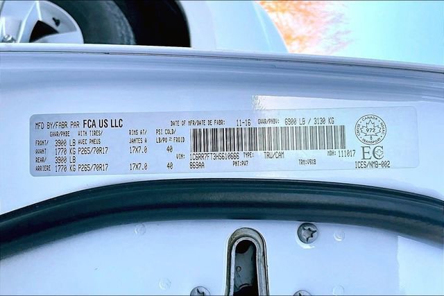 Used 2017 RAM 1500 ST w/ SXT Appearance Group AWD/4WD image 18