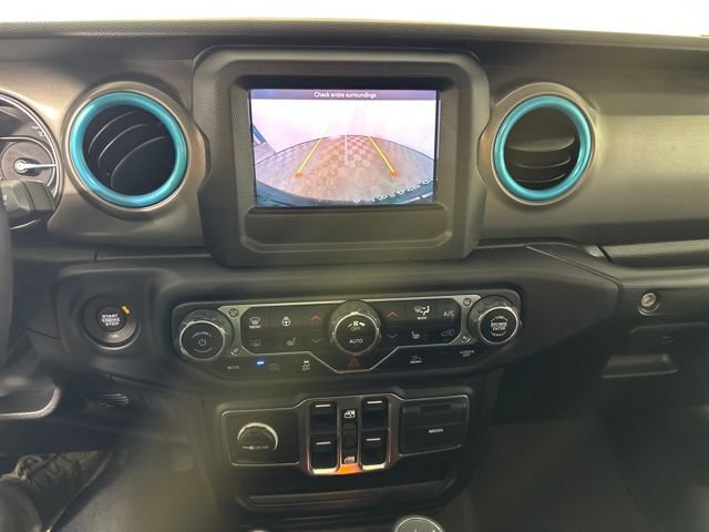 Used 2023 Jeep Wrangler Unlimited w/ Cold Weather Group image 22