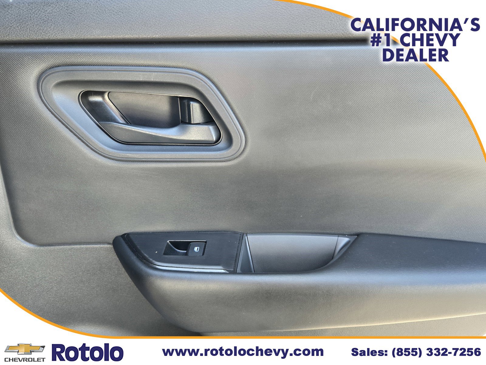 Used 2025 Nissan Rogue S image 12