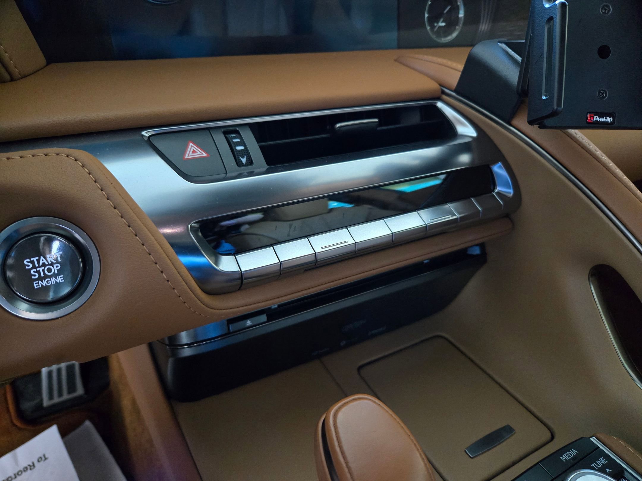 Used 2018 Lexus LC 500 Coupe w/ Touring Package image 14