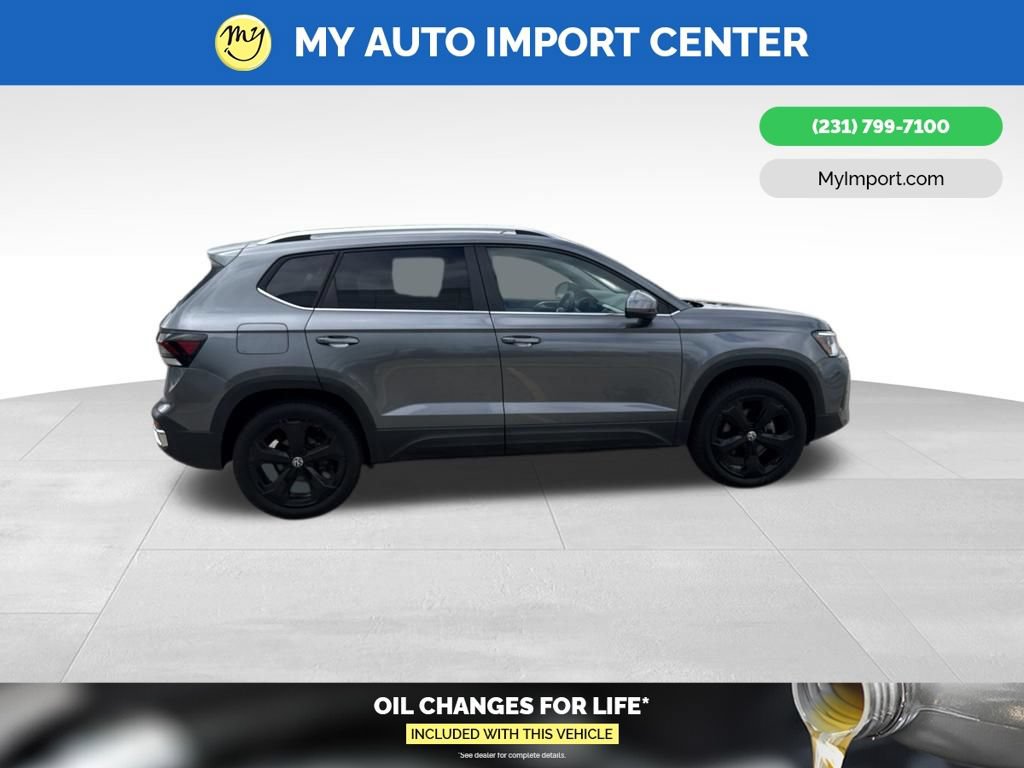 Used 2025 Volkswagen Taos SEL w/ Black Wheel Plus Package AWD/4WD image 8