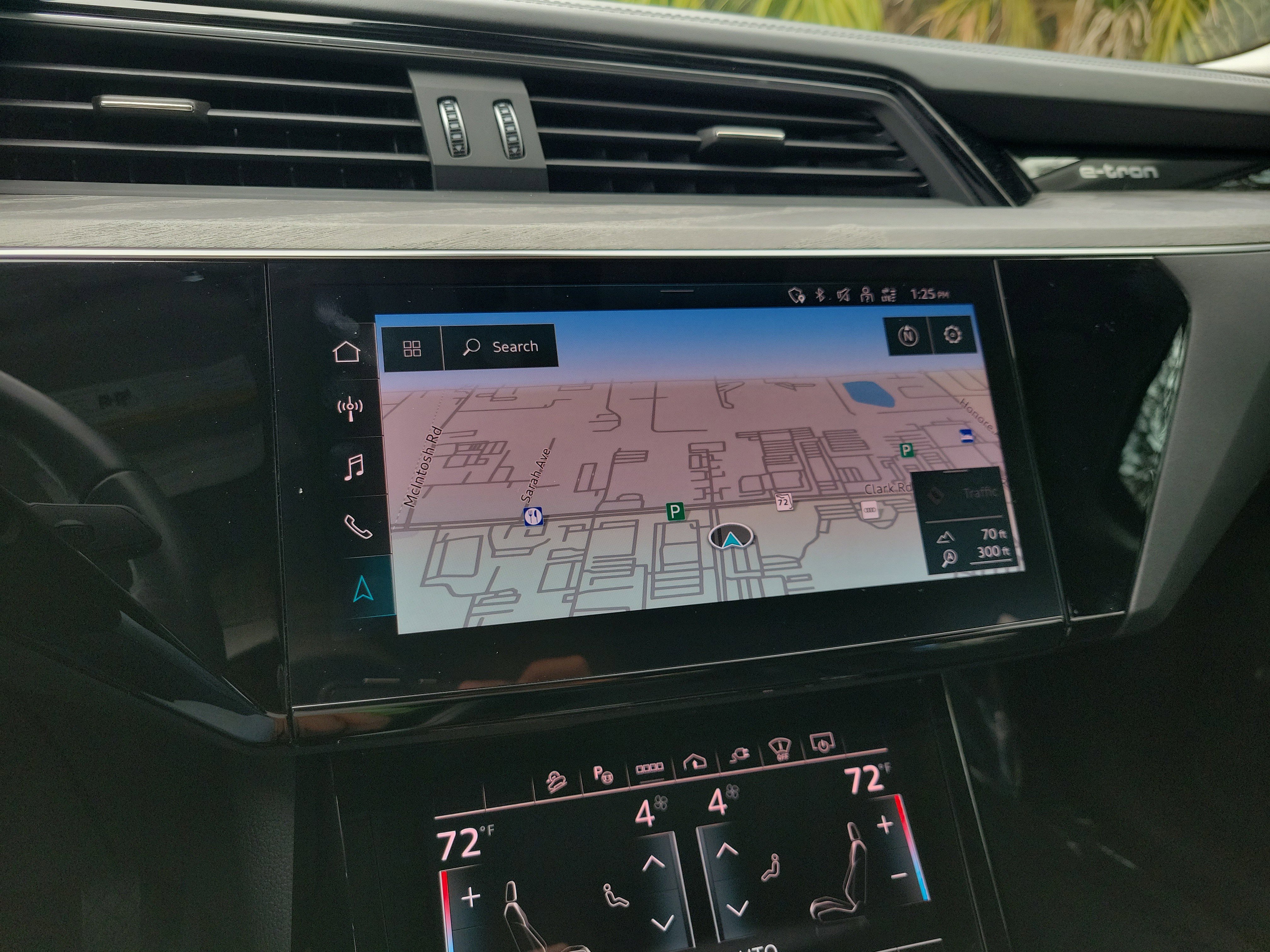 Used 2024 Audi Q8 e-tron Prestige w/ Prestige Package image 25