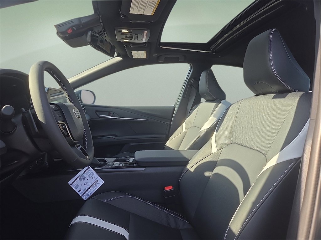 New 2026 Toyota Camry SE image 19