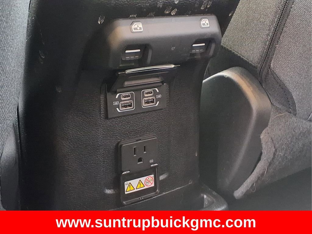 Used 2024 Jeep Wrangler Unlimited Sahara image 33