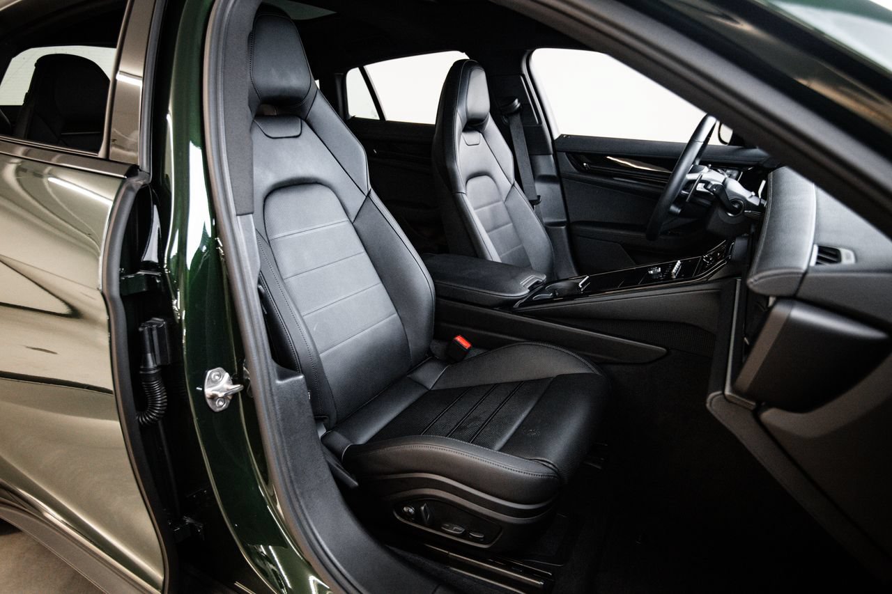 Certified 2025 Porsche Panamera image 29