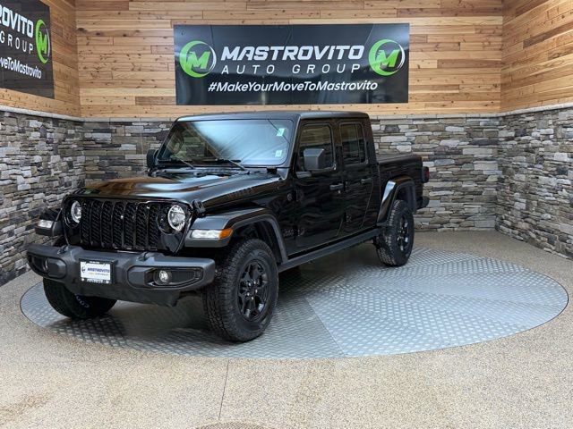 Used 2022 Jeep Gladiator Willys image 4