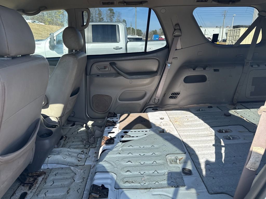 Used 2005 Toyota Sequoia SR5 image 6