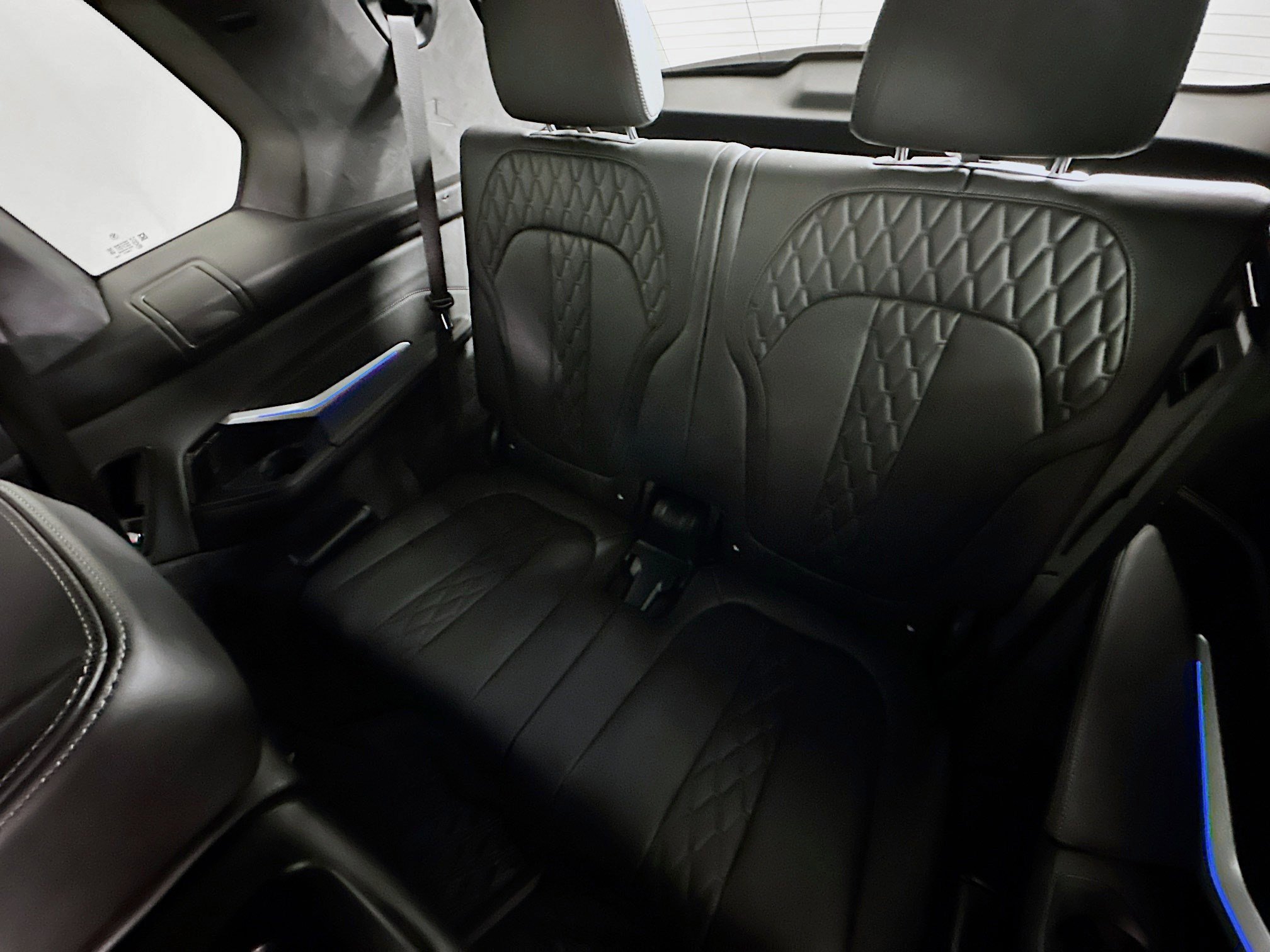 Used 2024 BMW X7 xDrive40i w/ M Sport Package image 24