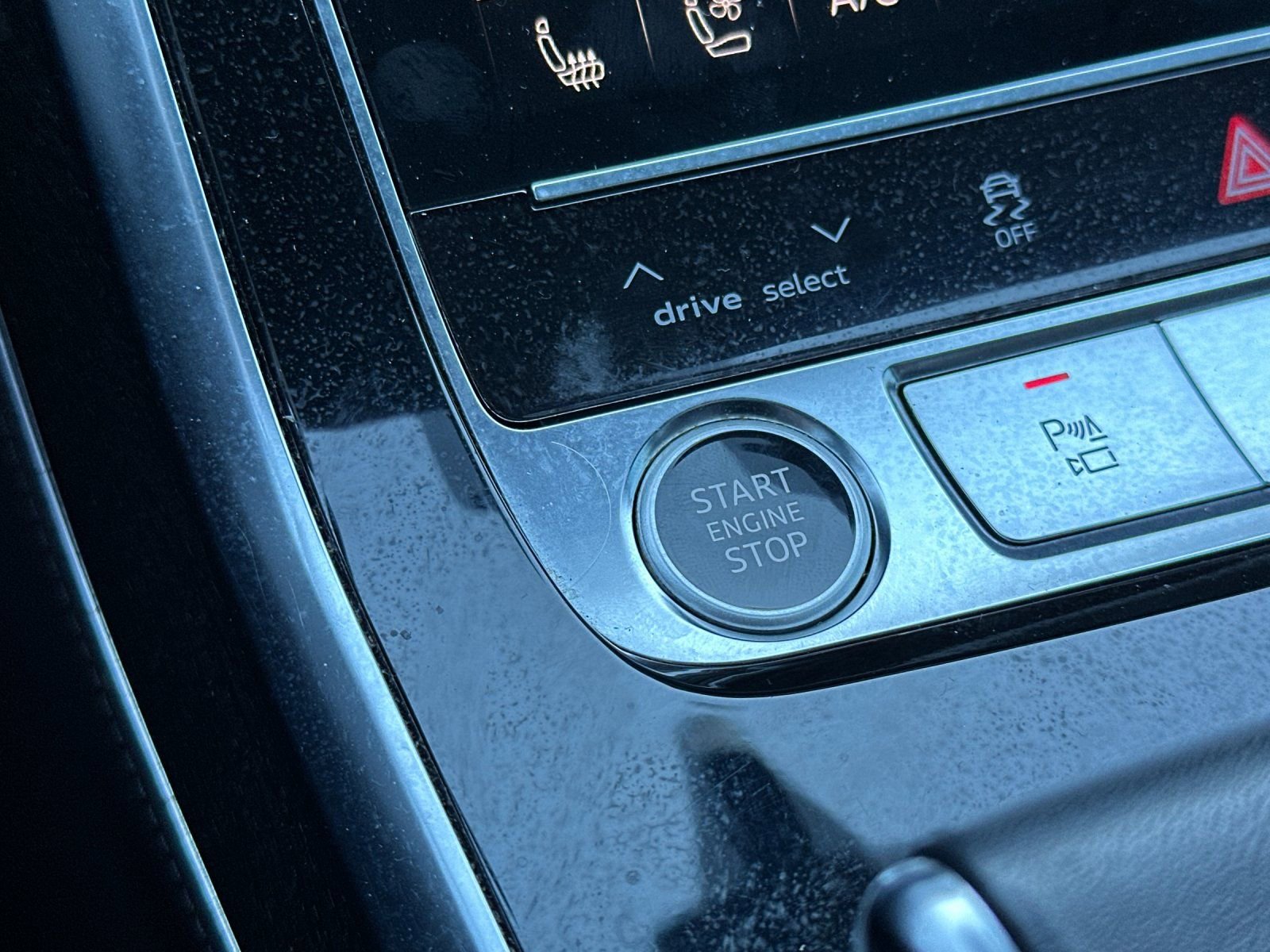 Used 2021 Audi Q7 3.0T Prestige image 23