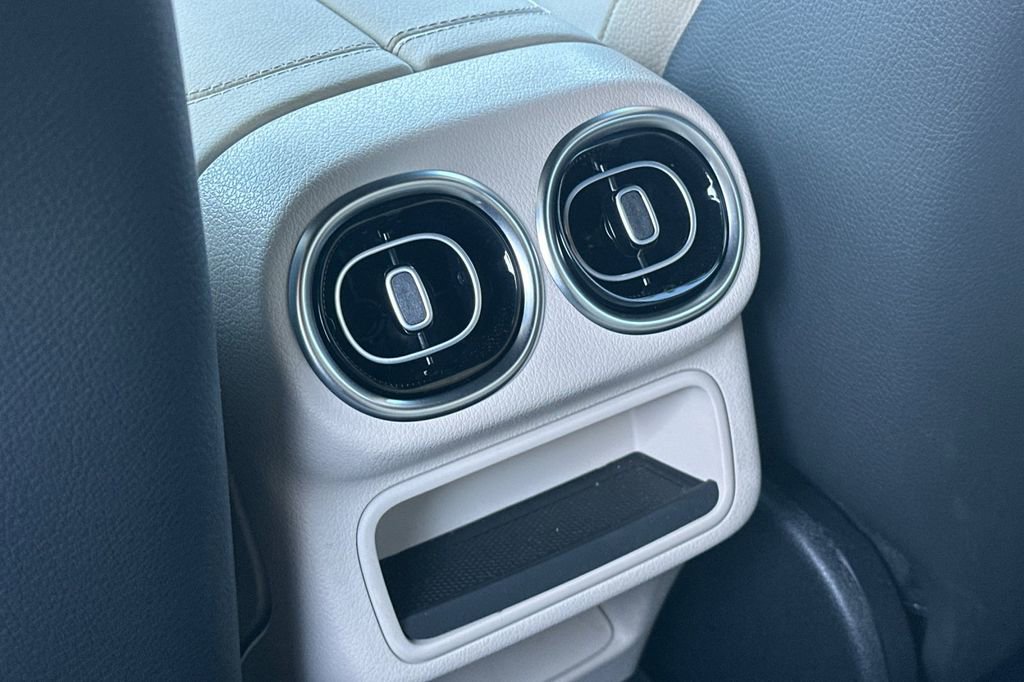 Certified 2026 Mercedes-Benz GLC 300 image 15