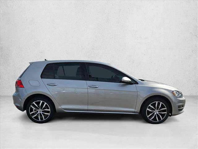 Used 2016 Volkswagen Golf SE w/ Lighting Package FWD image 4